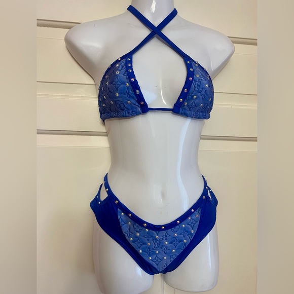 Exotic Dance Attire - Picture 10 of 13